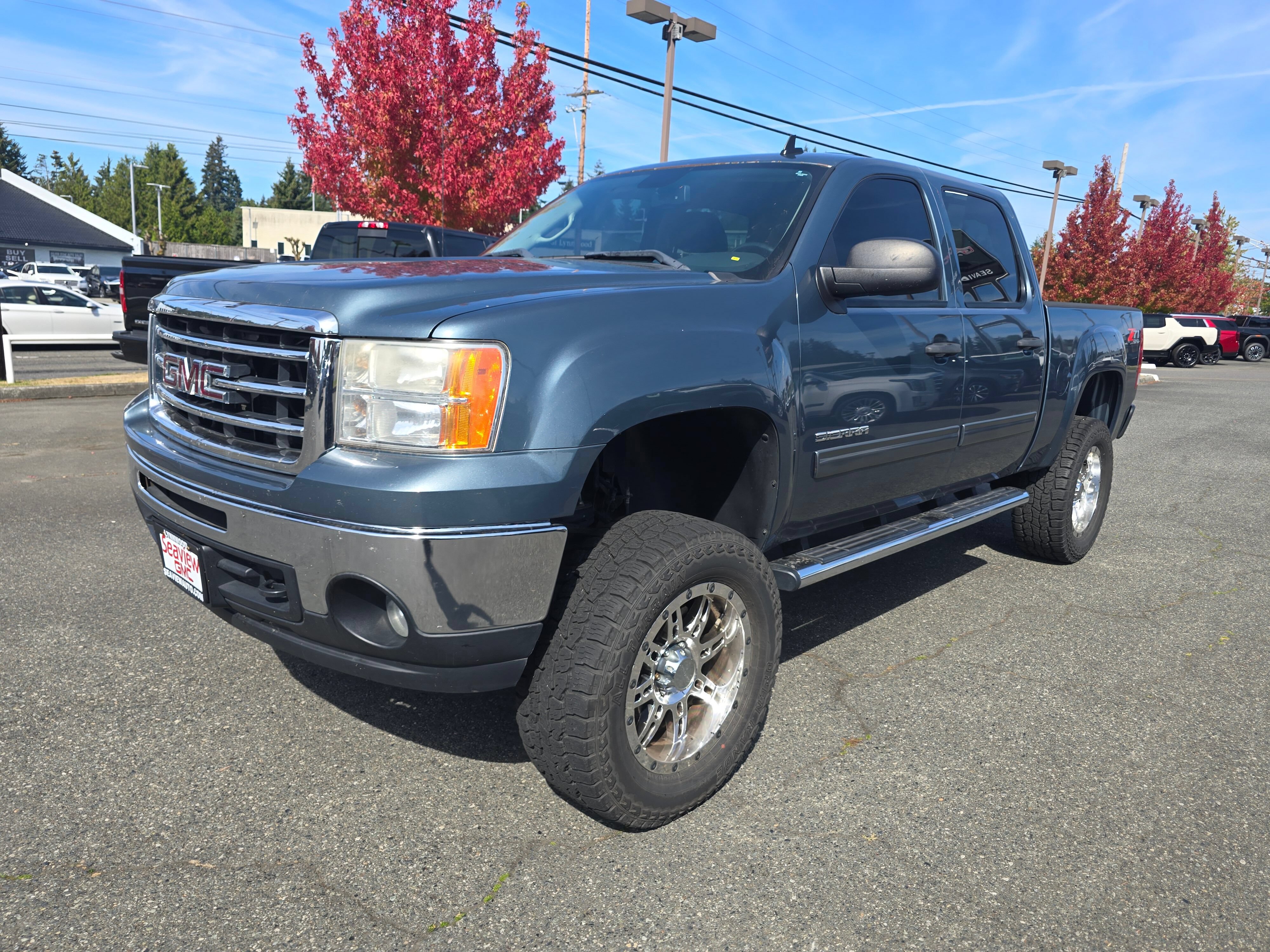 Used 2013 GMC Sierra 1500 SLE w/ Power Tech Package AWD/4WD image 3