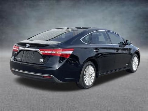 Used 2015 Toyota Avalon XLE Touring image 3