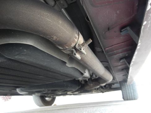 Used 2010 Chrysler Town & Country Touring Plus image 49