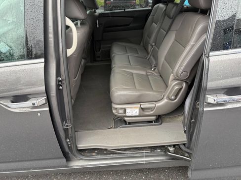 Used 2017 Honda Odyssey Touring image 16