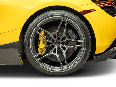 Used 2018 McLaren 720S Performance RWD image 30