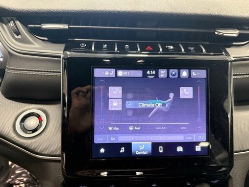 New 2025 Jeep Grand Cherokee Laredo w/ Luxury Tech Group I image 18