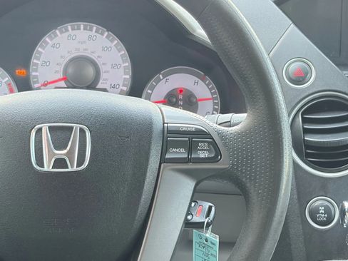 Used 2014 Honda Pilot LX image 28