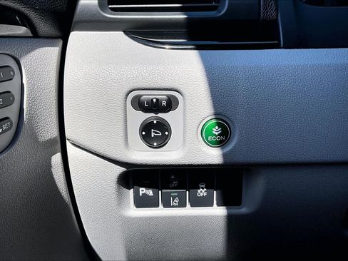 Used 2021 Honda Pilot Touring image 32