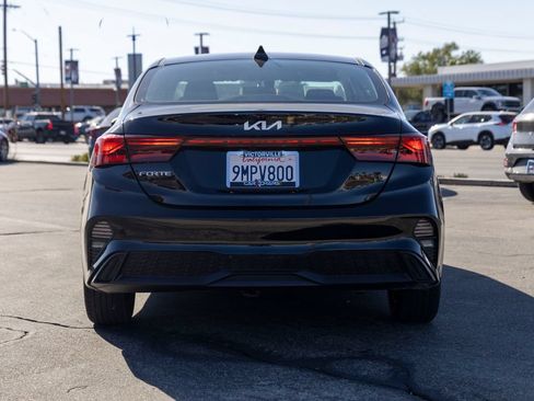Used 2023 Kia Forte LXS FWD image 5