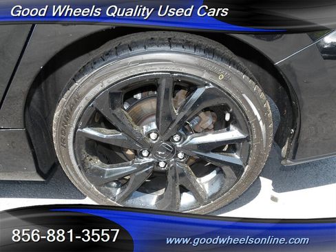 Used 2018 Honda Civic Si image 11