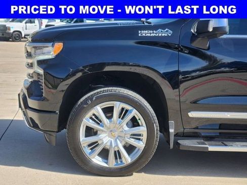 Used 2025 Chevrolet Silverado 1500 High Country w/ High Country Premium Package image 16
