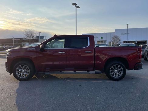 Used 2019 Chevrolet Silverado 1500 High Country w/ Technology Package image 27