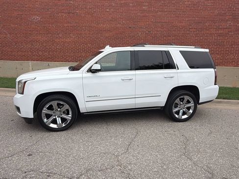 Used 2016 GMC Yukon Denali w/ Open Road Package AWD/4WD image 2