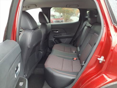 New 2026 Nissan Kicks SR image 6