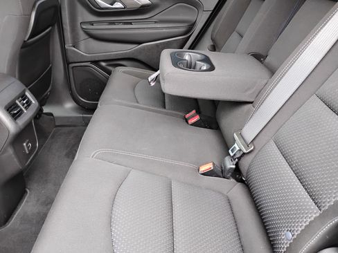 Used 2023 GMC Terrain SLE image 18