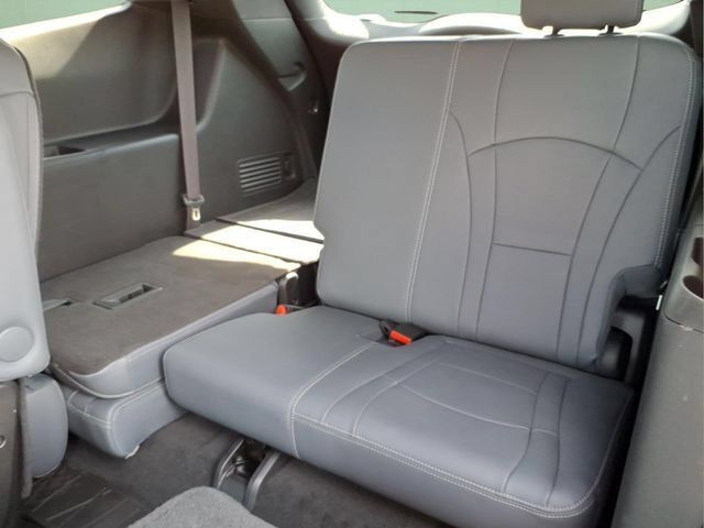 Used 2024 Buick Enclave Essence w/ Sport Touring Edition FWD image 12