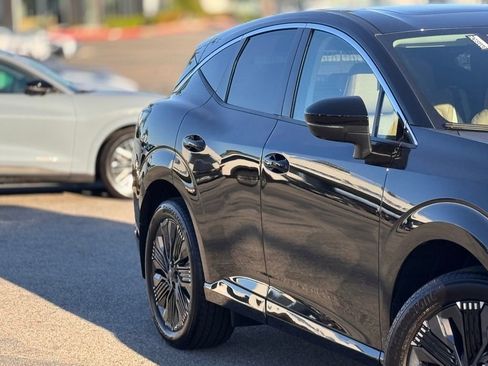 Used 2025 Nissan Murano Platinum w/ Cargo Package image 5