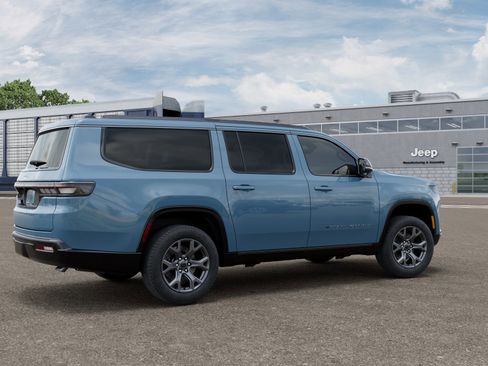 New 2026 Jeep Grand Wagoneer L Limited AWD/4WD image 5