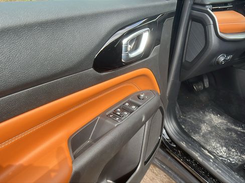 New 2025 Jeep Compass Limited image 15