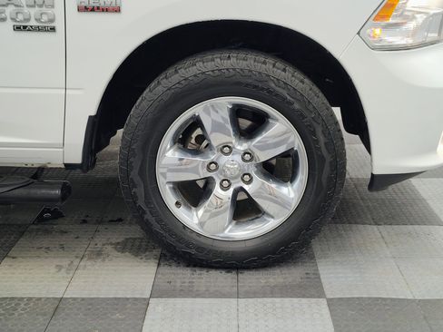 Used 2019 RAM 1500 Express w/ Express Value Package AWD/4WD image 14