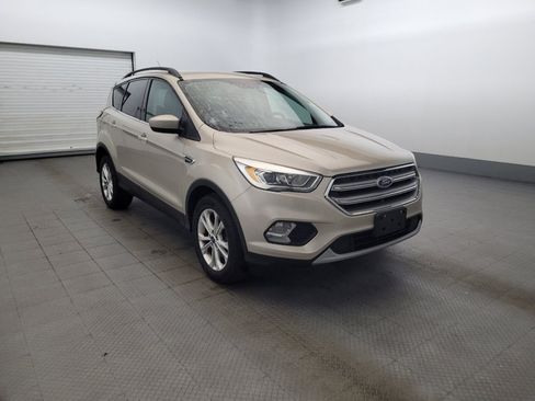 Used 2017 Ford Escape SE w/ Equipment Group 201A AWD/4WD image 13