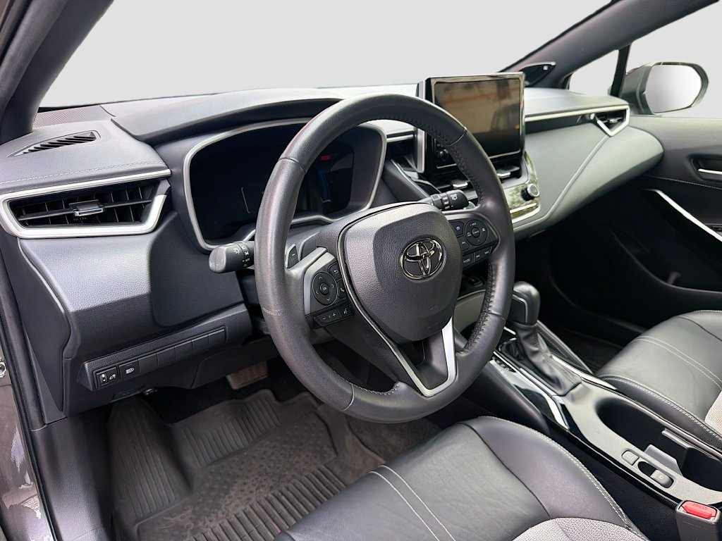 Used 2024 Toyota Corolla XSE FWD image 9