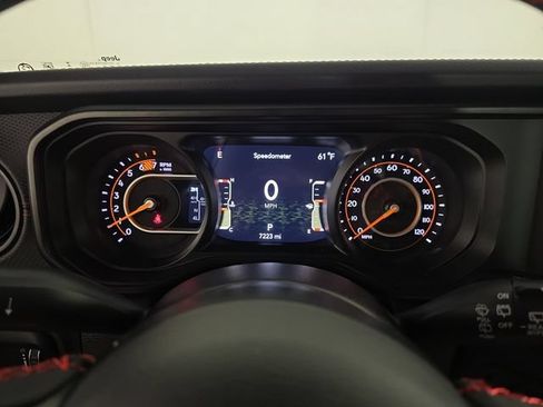 Used 2024 Jeep Wrangler Unlimited Rubicon AWD/4WD image 14