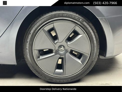 Used 2023 Tesla Model 3 Standard Range image 26