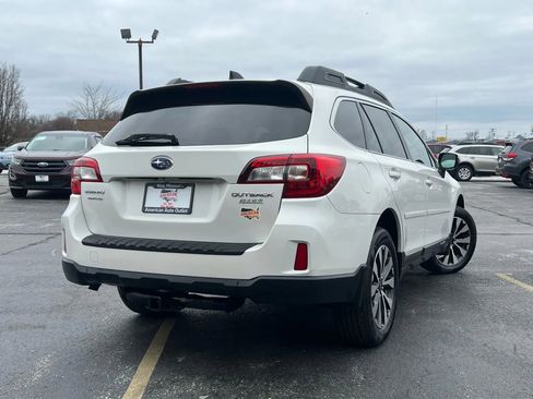 Used 2016 Subaru Outback 2.5i Limited image 12