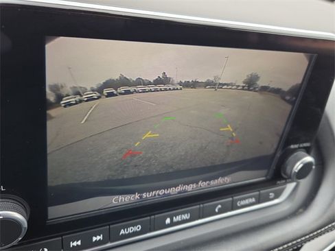 Used 2023 Nissan Rogue SV image 20