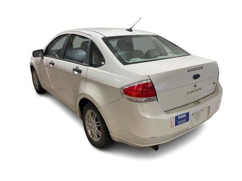 Used 2009 Ford Focus SE image 3