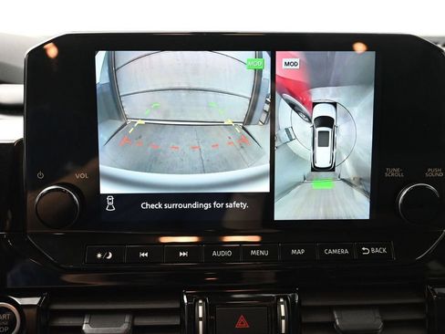 Used 2023 Nissan Pathfinder SL FWD image 23