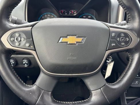Used 2022 Chevrolet Colorado Z71 AWD/4WD image 28