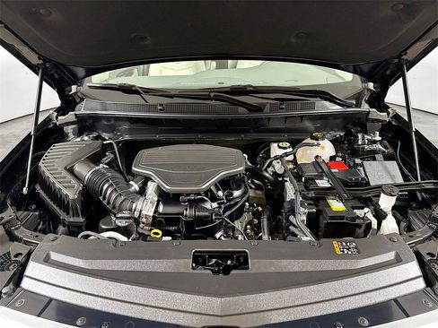 Certified 2025 Cadillac XT6 Premium Luxury image 30