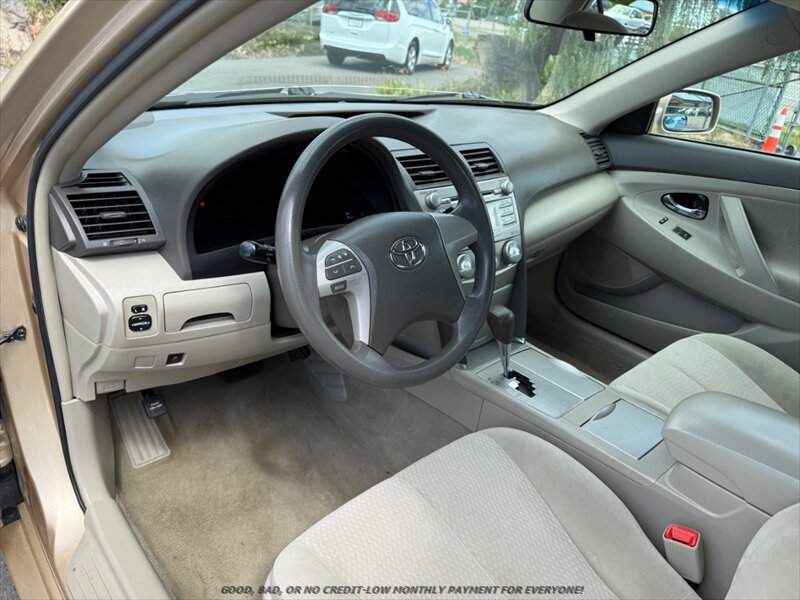 Used 2011 Toyota Camry LE FWD image 10