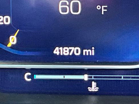 Used 2023 Chevrolet Silverado 1500 LT Trail Boss w/ Convenience Package II image 17