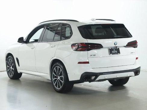 Used 2024 BMW X5 xDrive40i w/ M Sport Package AWD/4WD image 42
