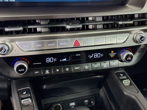 Used 2023 Kia Telluride S w/ S Sunroof Package image 18