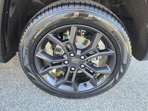 New 2025 Jeep Grand Cherokee Limited w/ Trailer Tow Package image 6