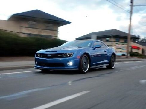 Used 2013 Chevrolet Camaro SS w/ Hot Wheels Special Edition image 22