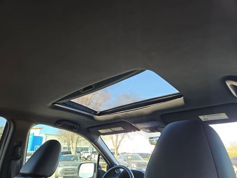 Used 2022 Honda Pilot TrailSport image 21