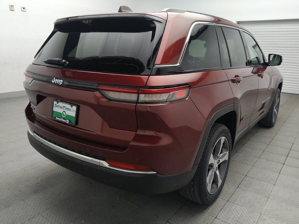 Used 2022 Jeep Grand Cherokee Limited 4xe w/ Luxury Tech Group II AWD/4WD image 9