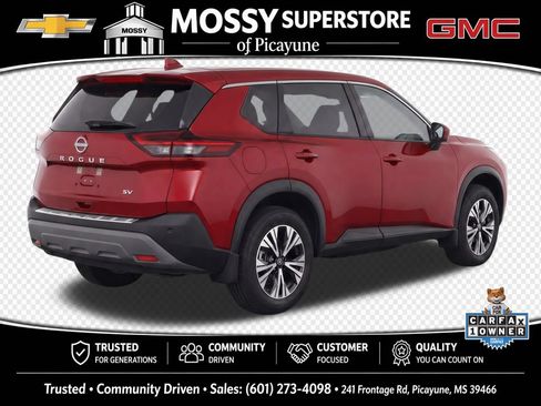 Used 2023 Nissan Rogue SV FWD image 4