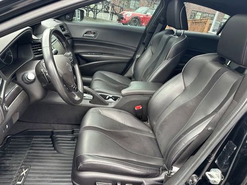 Used 2019 Acura ILX image 9