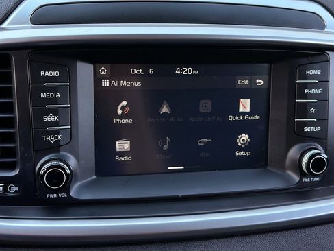 Used 2020 Kia Sorento LX image 7