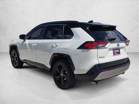 Used 2020 Toyota RAV4 XSE AWD/4WD image 8