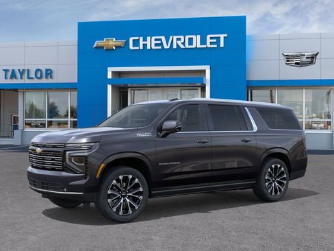 New 2026 Chevrolet Suburban High Country AWD/4WD image 2