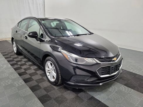 Used 2018 Chevrolet Cruze LT FWD image 13
