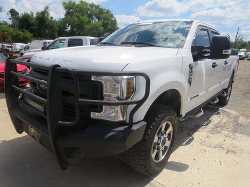 Used 2019 Ford F250 XL w/ Power Equipment Group AWD/4WD image 1