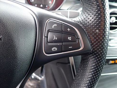 Used 2018 Mercedes-Benz GLC 300 4MATIC image 16