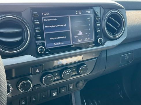 Used 2021 Toyota Tacoma TRD Sport w/ Technology Package AWD/4WD image 14