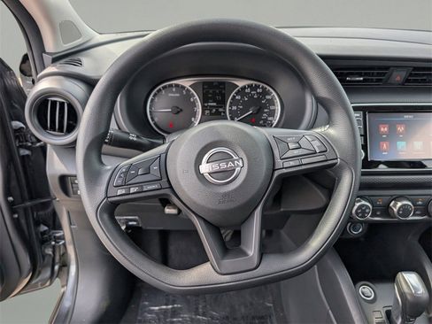 New 2025 Nissan Kicks Play S image 20