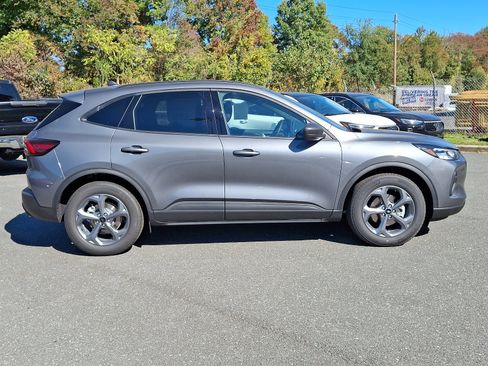 New 2025 Ford Escape ST-Line image 8