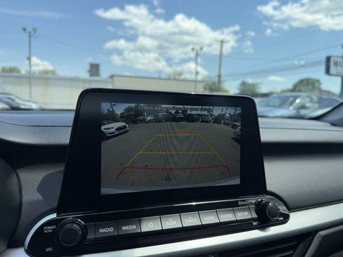 Used 2020 Kia Forte LXS FWD image 19